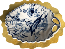 Load image into Gallery viewer, delft oyster dish
